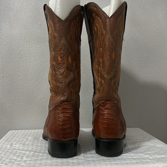 Men’s cowboy boots gently used - Picture 3 of 4